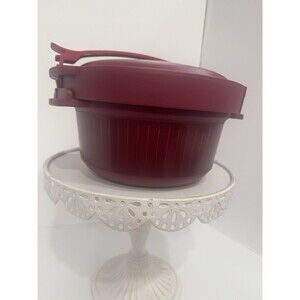 Tupperware Microwave Pressure Cooker 2-qt   Complete Used  Cranberry
